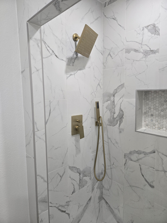 Shower - 1210 43rd 2 bedroom 1 bath