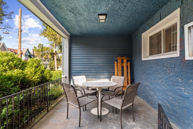 Front porch - 4-Bedroom Student House - Adjacent to SJU Campus