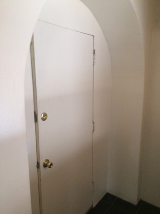 Just inside front door - Studio Apartment - Well lit Area in Mt Vernon