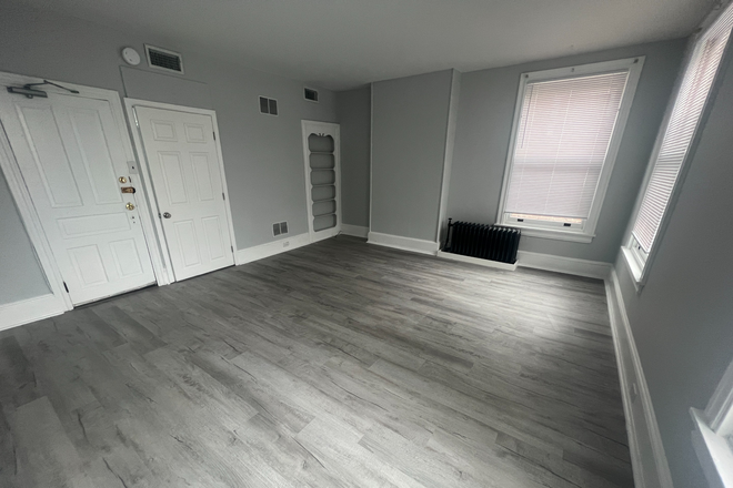 living room - 205 W Miner St