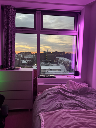 Bedroom - Private Room for Rent in 2 Bed / 2 Bath High-Rise – Jackson Heights Apartments