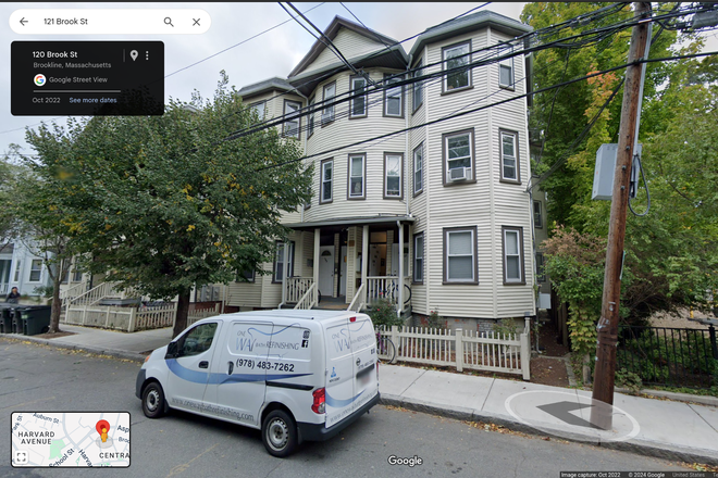 Street View (I'll add more later!) - Apartment in Brookline Village