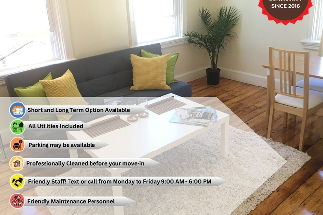 Living room - All Utilities, 2 bedroom Apartment, WIFI, Walk to Brown