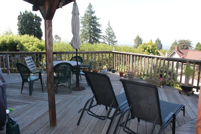 Large deck with Golden Gate view - Beautiful Bay view 4 bedroom house for summer rent