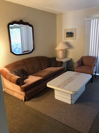 living room - Wimbledon condominiums