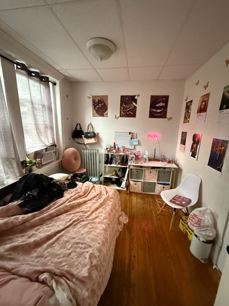 . - 2 Bed/ or 3 bed with no living room, Heat and hot water included. Apartments