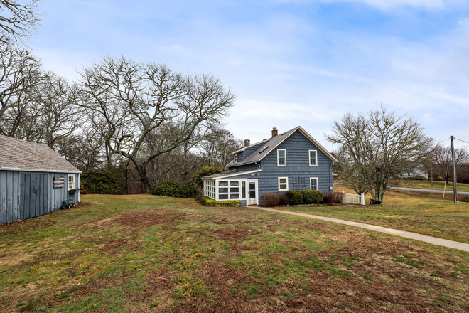 Exterior - 777 Tuckertown Road, Wakefield, RI House