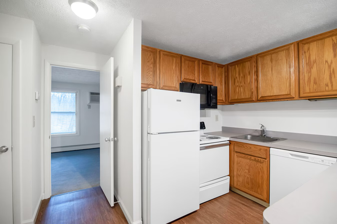 Kitchen - Private Room in 2BD 1BA Apartments