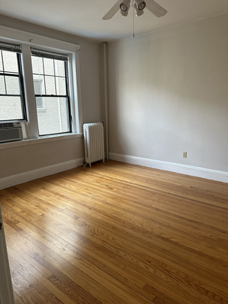 Bedroom - Fully renovated 1 bedroom unit in Cleveland Circle, walk to BC Apartments