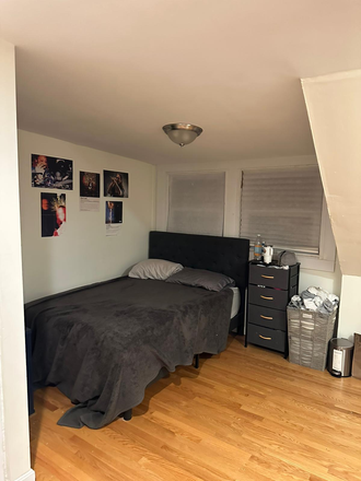 Bedroom Available - ONE ROOM AVAILABLE in 5 Bed 2 Bath Duplex with Beautiful Roof Deck Apartments