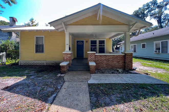 Photo - Pet Friendly 3BR/2BA Home w/ Flex space off University Ave near UF!