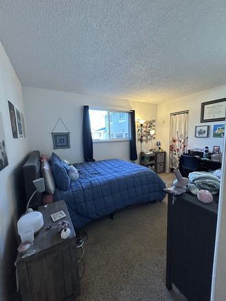 Bedroom - Private room available near east campus Townhome