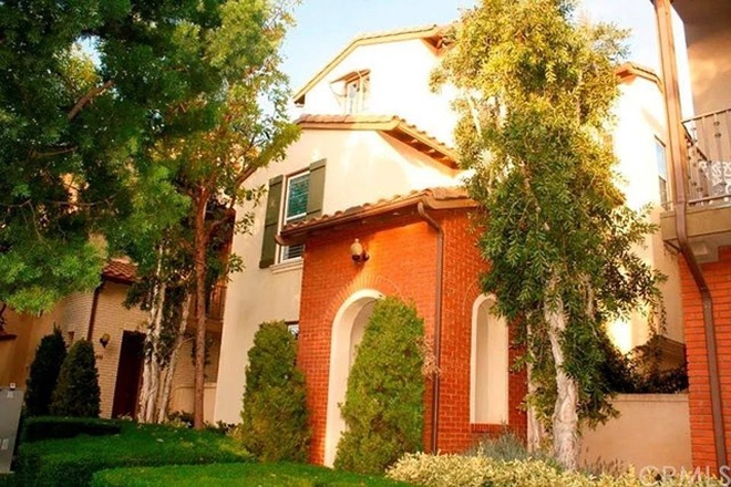 Front - Entire Townhouse in Quail Hill, Irvine