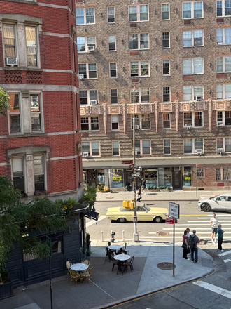 Café street view from apartment - Charming, furnished West Village summer sublet; 2 weeks free in May; close to campus Apartments