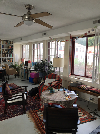 Sunroom - Exceptionally beautiful and spacious apartment close to Homewood