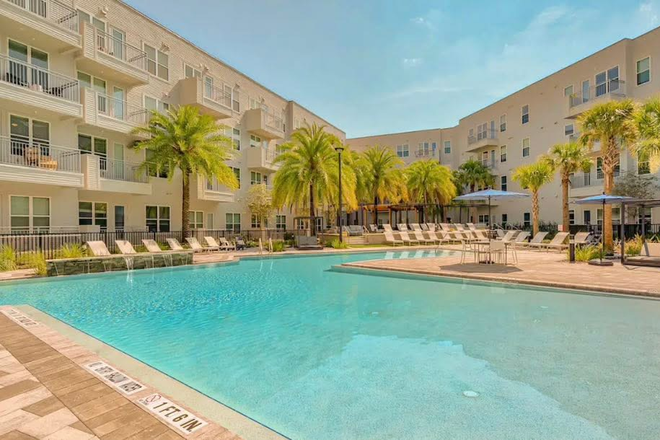 Pool - Alsander GNV Studio Available for Immediate Move-in Apartments