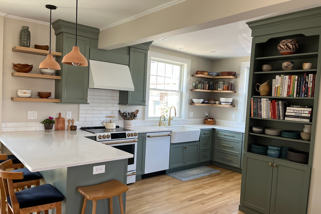 Kitchen - Beautiful, light-filled home near Blackstone Boulevard and Hope St
