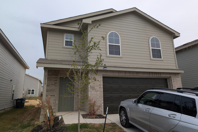 Outside Street View - Bedroom in a Brand New Build - Utilities Included - Walk or Via Link to Campus House