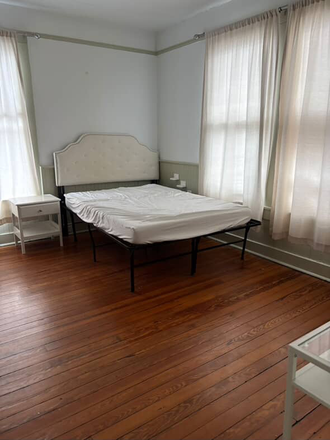 Bedroom - Upstairs Unit in Duplex Near Gillings, Social Work, and Campus Duplex