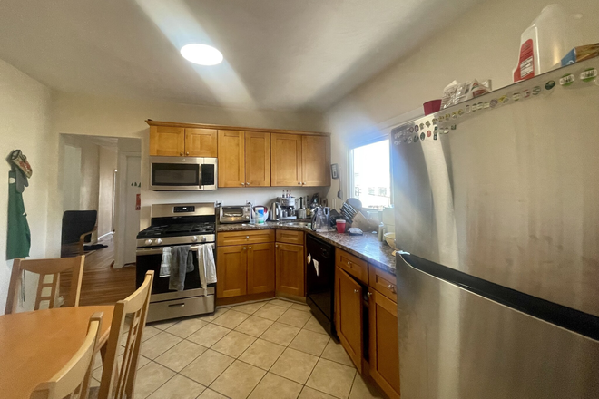 Visit hubrealtyproperties.com - Near Tufts, renovated 5 bedroom 2 bathroom with dishwasher and shared yard Apartments