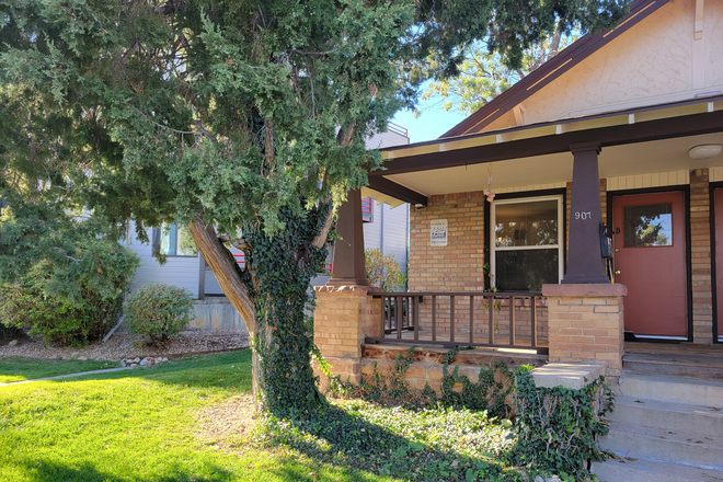 Front porch - Right Next to Campus! 1 BR/1 BA, 525 Sqft Apartments Unit With Great Porch!