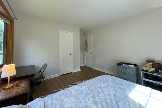 Bedroom - Short term sublet:Furnished room in shared home-Erdman Ave-Princeton