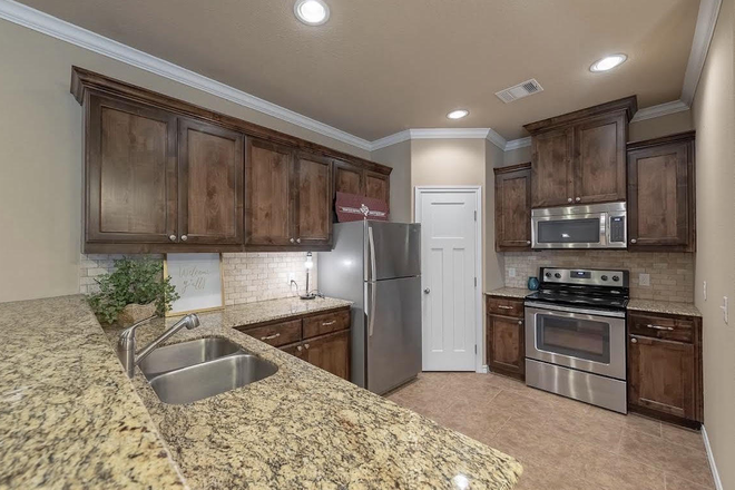 Kitchen - University Heights