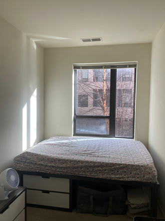 Bedroom - Terrapin Row Apartment available for summer lease