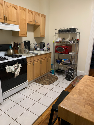 Call NOW for showings! 617-236-8600 - HEMENWAY ST - 1BR SPLIT FOR 2 PPL IN SYMPHONY W/ H&HW + ELCTRC INC, LNDRY IN BLDNG AVAIL *9/1/2025* Condo