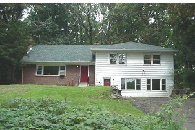 Exterior - 124 Rocky Hill Road House