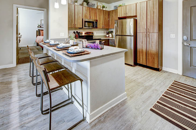 kitchen - U Club on 28th Summer Sublet