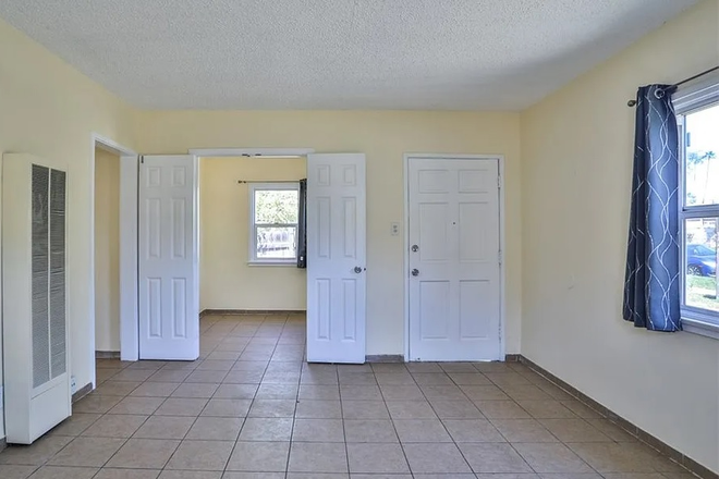 Dining room - Dwight ave. Duplex