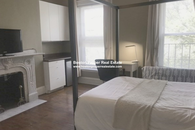 a - Middle of Back Bay Apartments