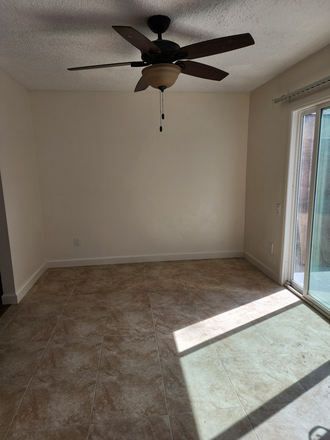 Dining Area - Apartment Near Orange Circle- 3 Bedrooms