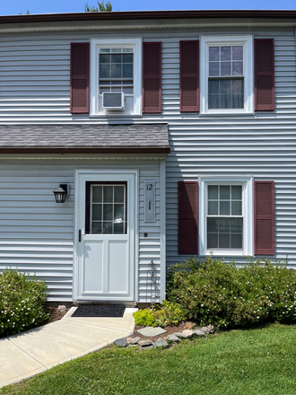 entrance - 2 Br Condo in Essex Jct
