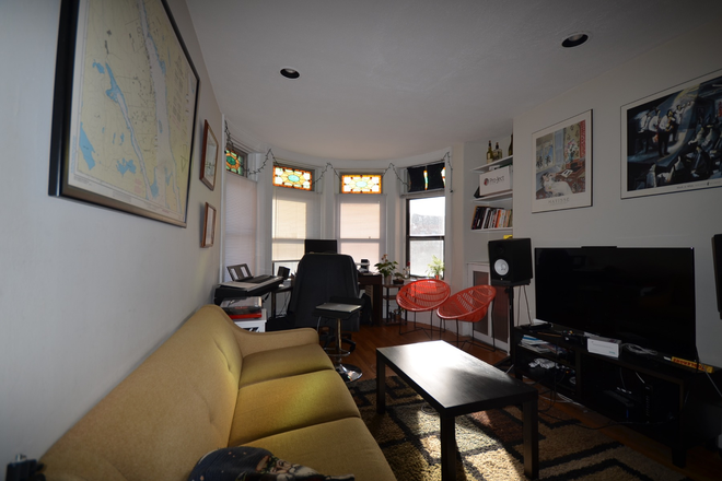 1 - SEPT 2025-Awesome Fenway 1-2 Bed, H/HW inc. Student Ok! Apartments