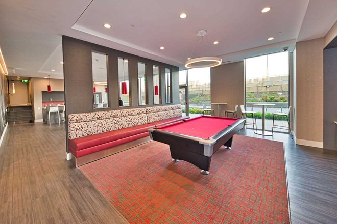 pool table - 1 Bedroom for rent in 2 bed room condo Close to York and UFT for male student
