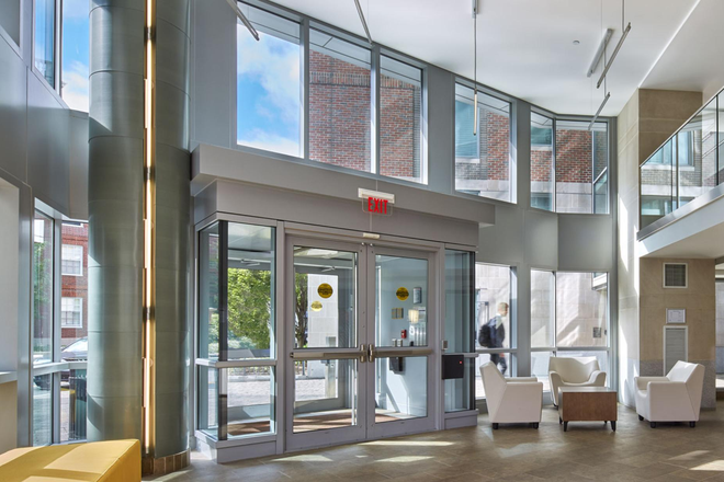 Lobby - June to August Sublet, <5 mins from Harvard Sq Apartments
