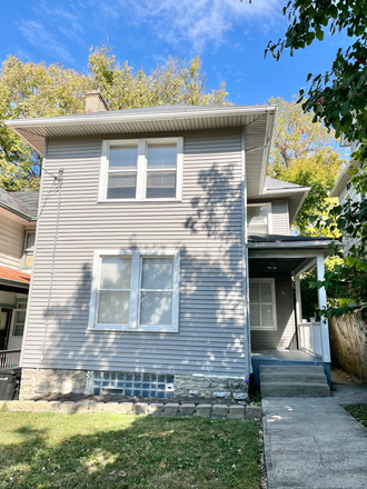 Exterior - Oak Street Home