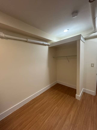 Bedroom - 1 BED, 1.5 BATHROOMS, CONVENIENT LOCATION, CLOSE TO CAMPUS Apartments