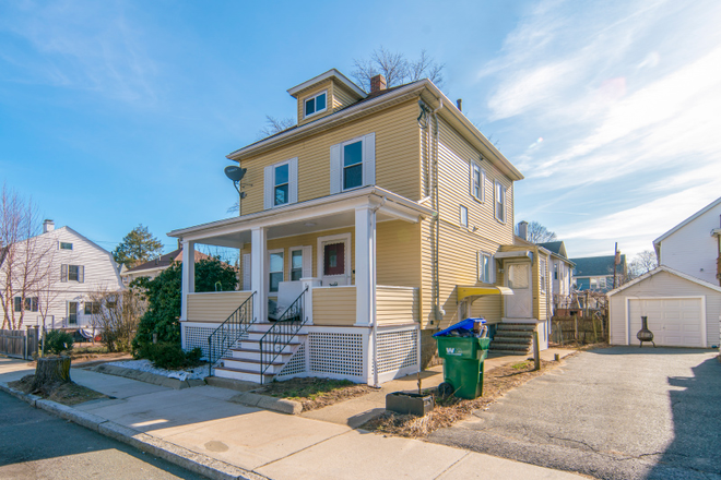 exterior - Minutes walk to B  Green Line T Tufts Stop, Next to Tufts Campus,  Bus to Harvard House