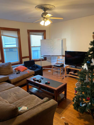 living - 5 BED WITH IN-UNIT LAUNDRY!! WATER INCLUDED! 9/1/26!