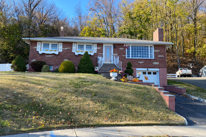 Outside view of home - Large room for rent