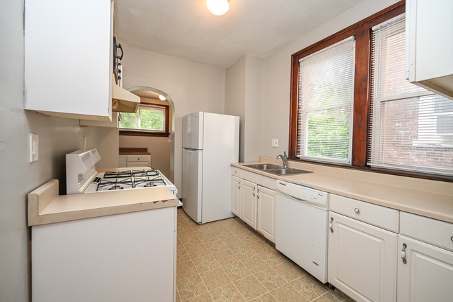 Kitchen - 2125 W. Clifton Ave Duplex