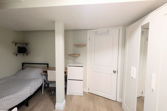 Bed - ✨ Fully Furnished Private Studio in Mississauga – Ideal for One Student