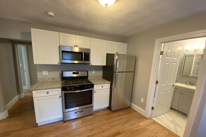 Kitchen - Renovated 2 Bed/1 Bath in Davis Square – In-Unit Laundry & Parking Available! Apartments