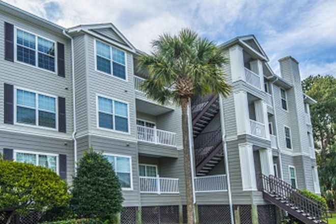 Building - Fully Updated 2BR/1BA condo at The Peninsula, James Island