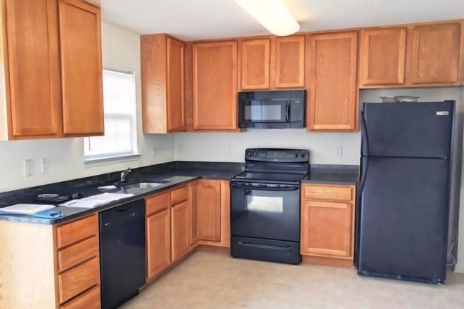 kitchen - Single Room Available in Towson Townhouse – Oct 2026 to June 2027