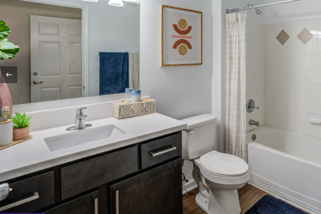 Bsthroom - Alight Birmingham Apartments