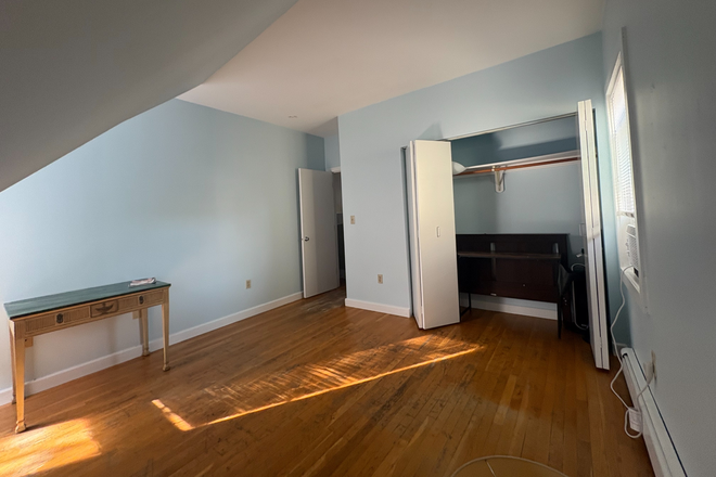 Bedroom - Hastings Place Condo Trust